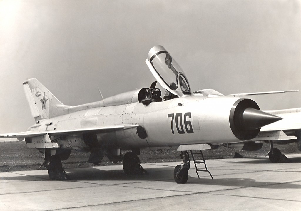 1. Stratu inaintea decolarii cu MIG-21